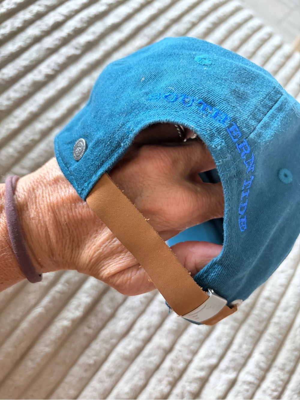 Southern Tide Teal Embroidered Fish Hat NWOT - Picture 4 of 4